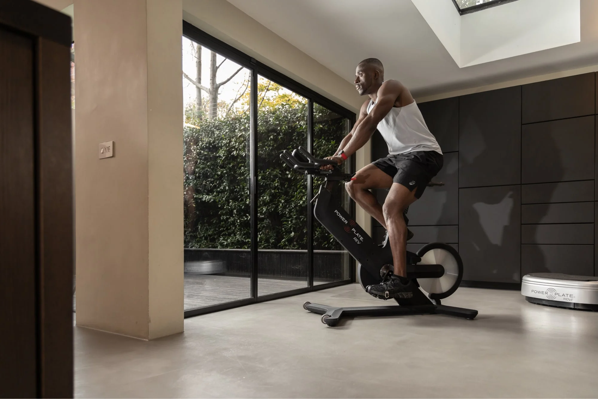 Power Plate REV Bike